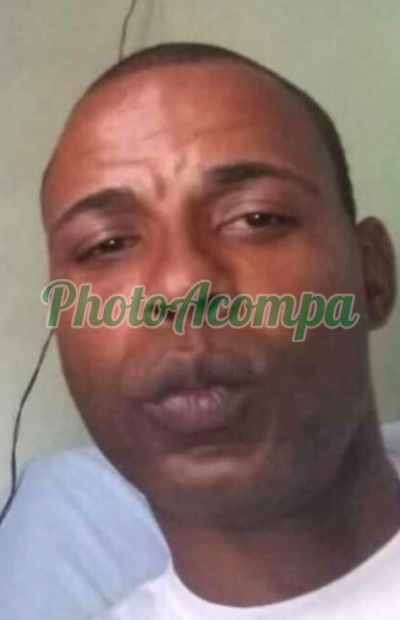 Vinícius, garoto de programa em Duque de Caxias