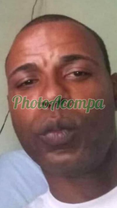 Vinícius, garoto de programa em Duque de Caxias