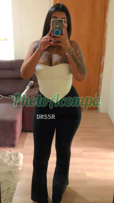 Débora, acompanhante em Campinas