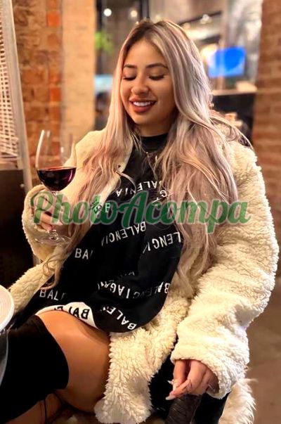 Debora Ribeiro, garota de programa em Santos