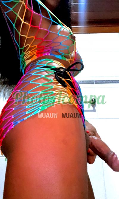 Samy Leão, transex em Macaé