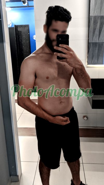 Alex, Garoto de programa em Curitiba