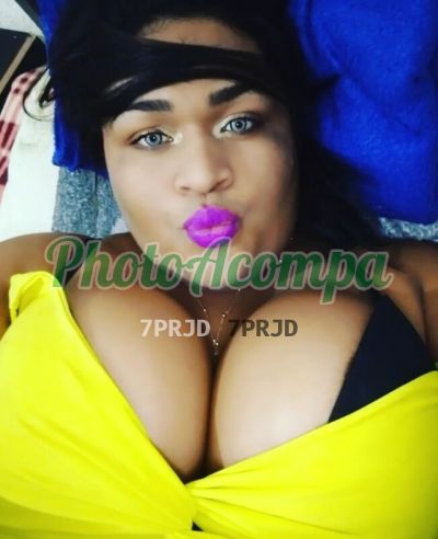 Luna, travesti em Suzano