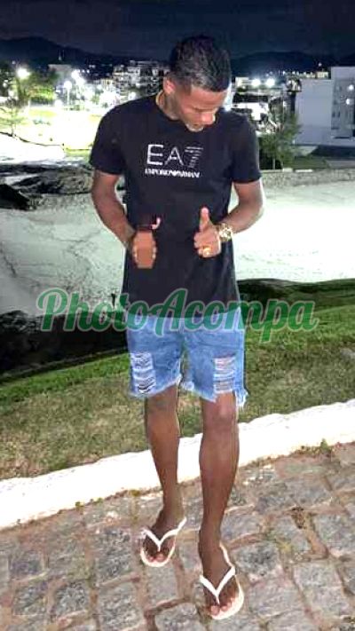 Arthur, garoto de programa no Méier (RJ)