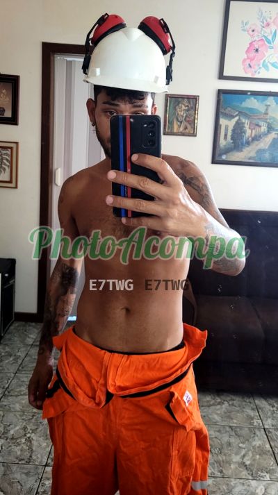 Fernando (21) 99743-3791, homem que faz massagens eróticas em São Gonçalo