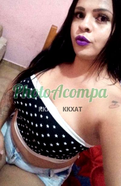 Larissa Bitencourt, transex em São Carlos