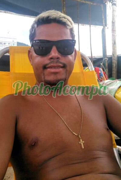Luciano Júnior, garoto de programa em Copacabana (RJ)