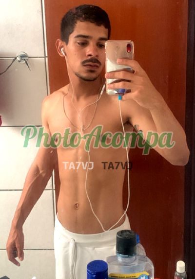 Pedro, homem que faz massagens eróticas em João Pessoa
