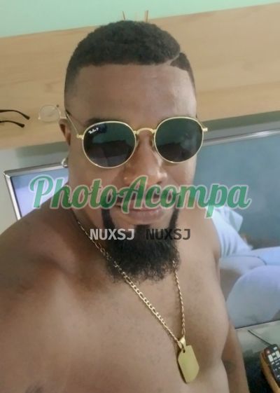 Max, garoto de programa no Rio de Janeiro