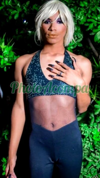 Brianka Snoops, transex em Niterói
