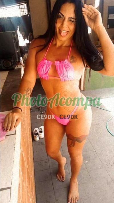 Ayslla, travesti em Caraguatatuba
