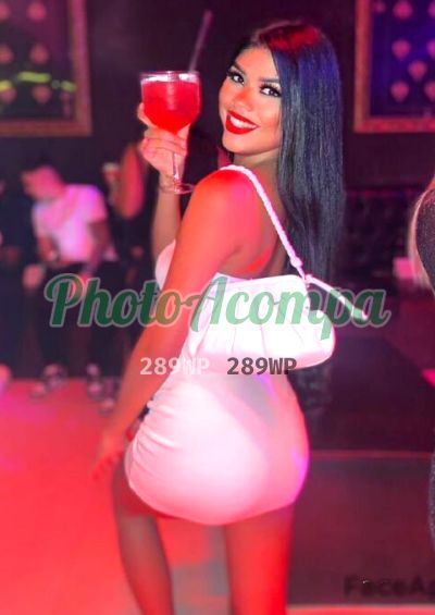 Taina Rocha, garota de programa em Copacabana (RJ)