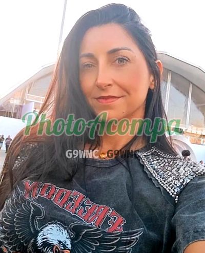 Gleici (21) 96544-6978, mulher que faz massagens eróticas no Centro (RJ)