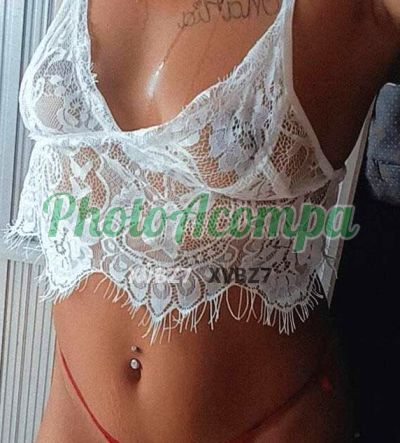 Lilith, mulher que faz videochamadas e sexting