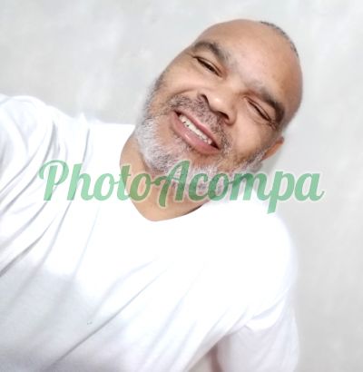 Sandro, Homem que faz massagens eróticas em Santana (SP)