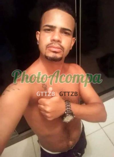 Gustavo, homem que faz massagens eróticas em Juiz de Fora