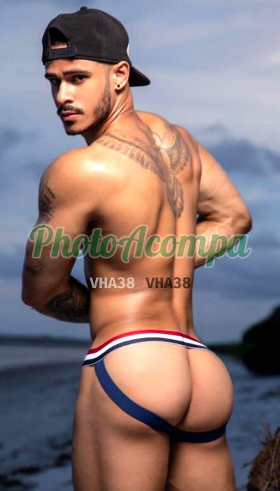 John Lucas, garoto de programa em Fortaleza