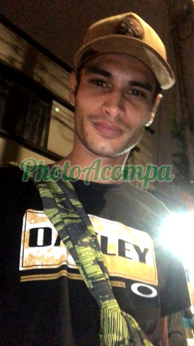 Vítor, garoto de programa em Curitiba