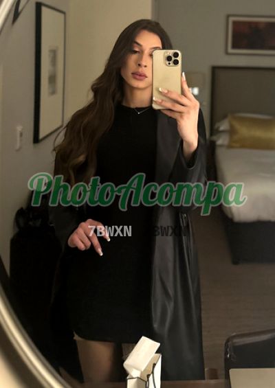 Letícia Müller, transex no Jardim Goiás (Goiânia)