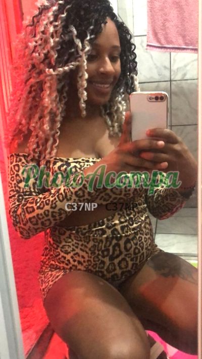 Carioca, garota de programa em Poá