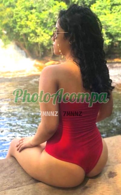 Júlia, acompanhante em Manaus