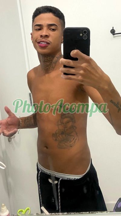 Novinho22cm, garoto de programa no Centro (SP)