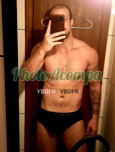 Vítor, garoto de programa na Zona Sul (POA)