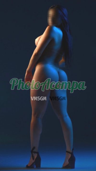Babi Brito, garota de programa em Copacabana (RJ)