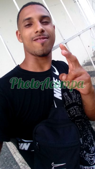 Martins, garoto de programa na Zona Oeste (RJ)
