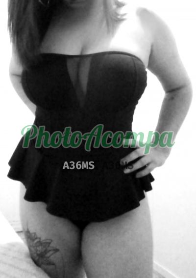 Júlia Noronha, escort na Zona Norte (POA)