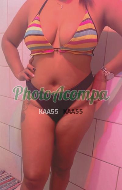 Stefany, mulher que faz videochamadas e sexting