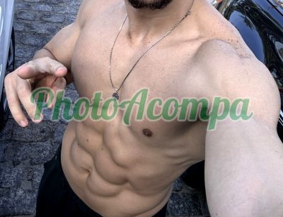 João, garoto de programa na Barra da Tijuca (RJ)