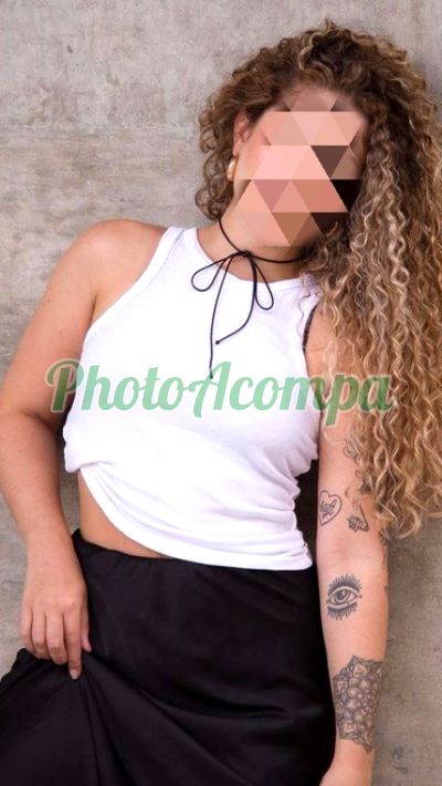 Cami Silva, Escort em Bayeux