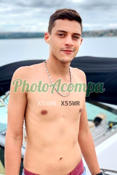 Matheus César, garoto de programa em Santos