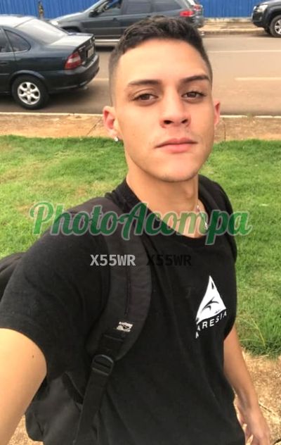 Matheus César, garoto de programa em Santos