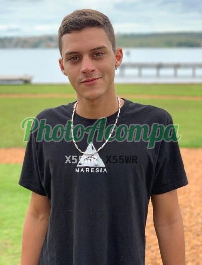 Matheus César, garoto de programa em Santos