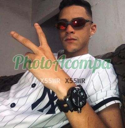 Matheus César, garoto de programa em Santos
