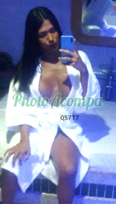 Jully Queiroz, transex em Recife