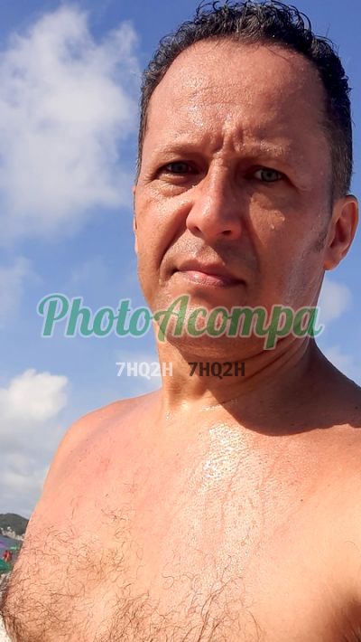 Chef Erick, homem que faz massagens eróticas em Bayeux