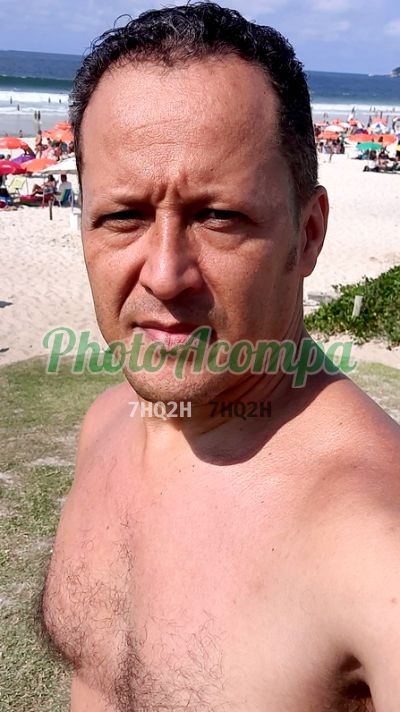 Chef Erick, homem que faz massagens eróticas em Bayeux