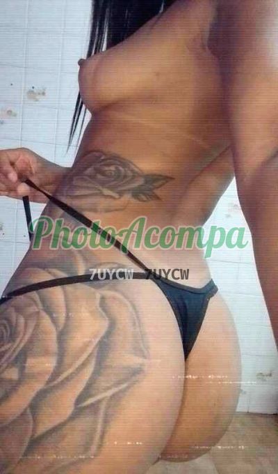Lorena, mulher que faz videochamadas e sexting