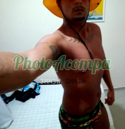 Bruno, garoto de programa em Copacabana (RJ)