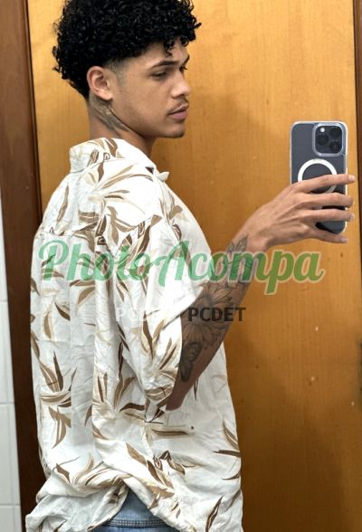 Yuri, garoto de programa em Vitória