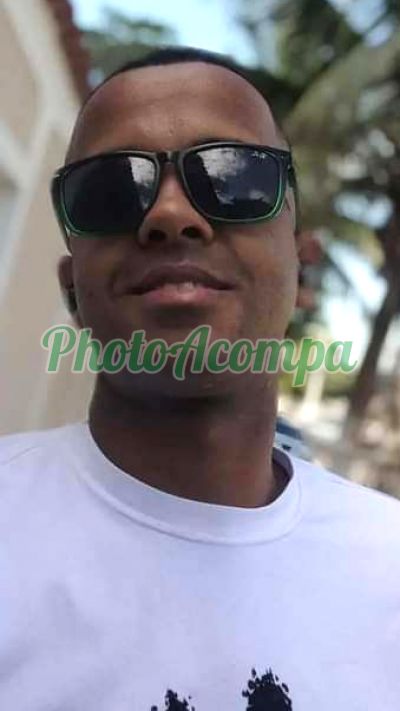 Vinicius Soares, homem que faz massagens eróticas no Centro (RJ)