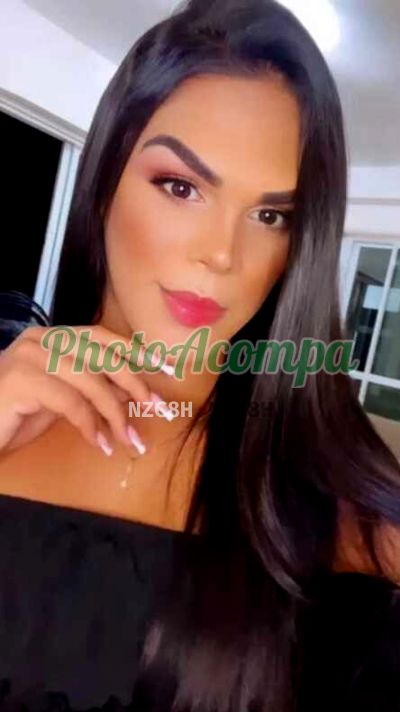 Thalita, transex na Barra da Tijuca (RJ)