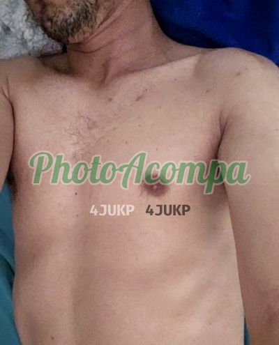 Roberto, garoto de programa em Caraguatatuba