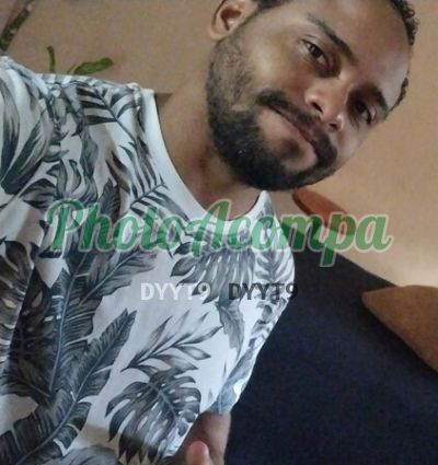 Ducler, homem que faz massagens eróticas no Rio de Janeiro