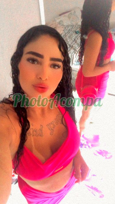 Júlia, Escort em Vitória