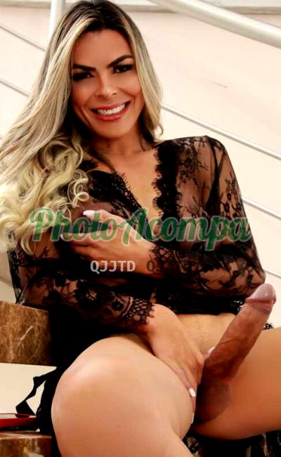 Duda, travesti em São José dos Campos
