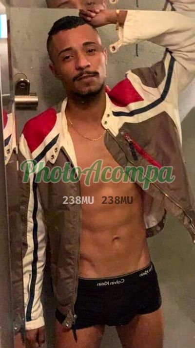 Vítor, garoto de programa em Bela Vista (SP)